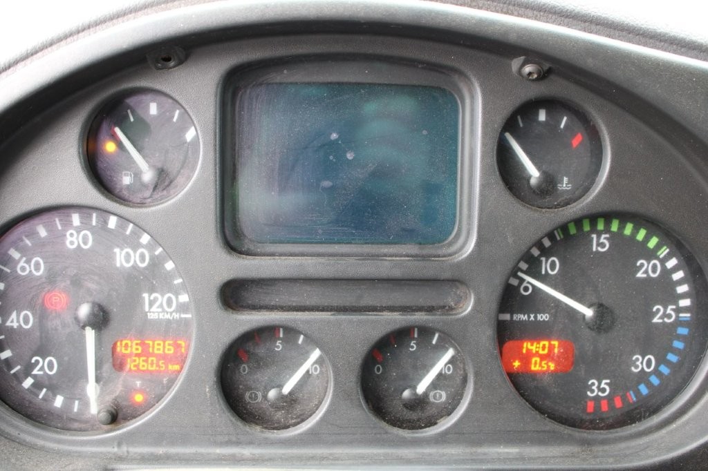 DAF FA LF45.220, SLEEPING BODY, CUMMINS ENGINE