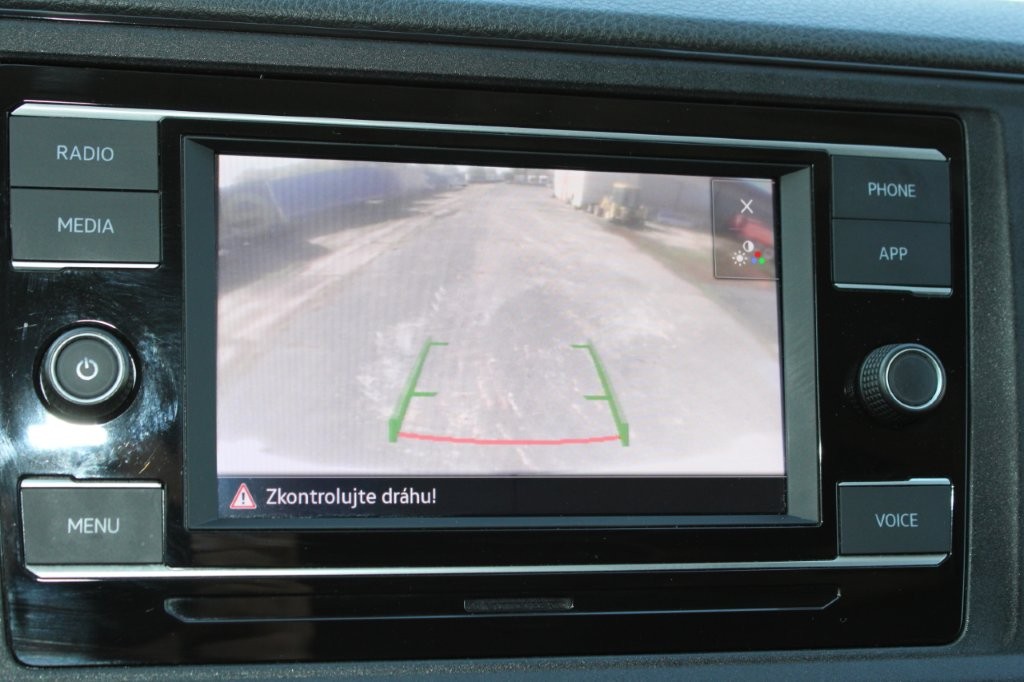 Volkswagen CRAFTER 2.0TDI L5H2 PARKOVACÍ KAMERA