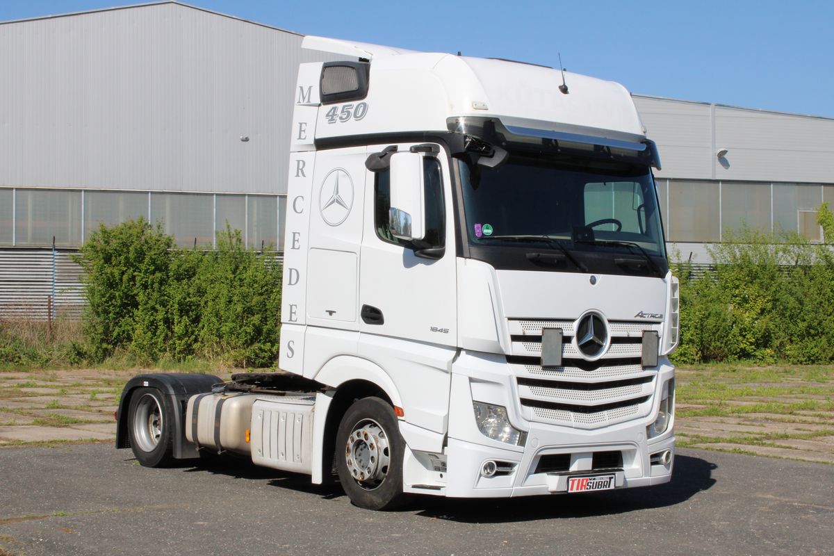 Mercedes-Benz Actros 1845