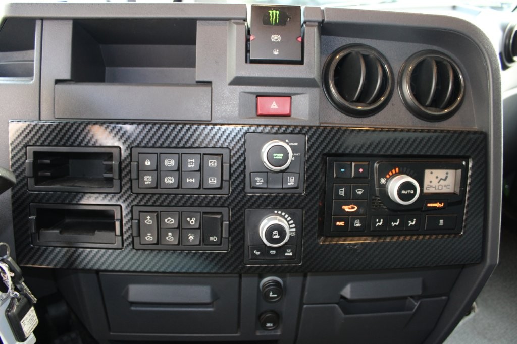 RENAULT T 440, NEZÁVISLÁ KLIMATIZACE