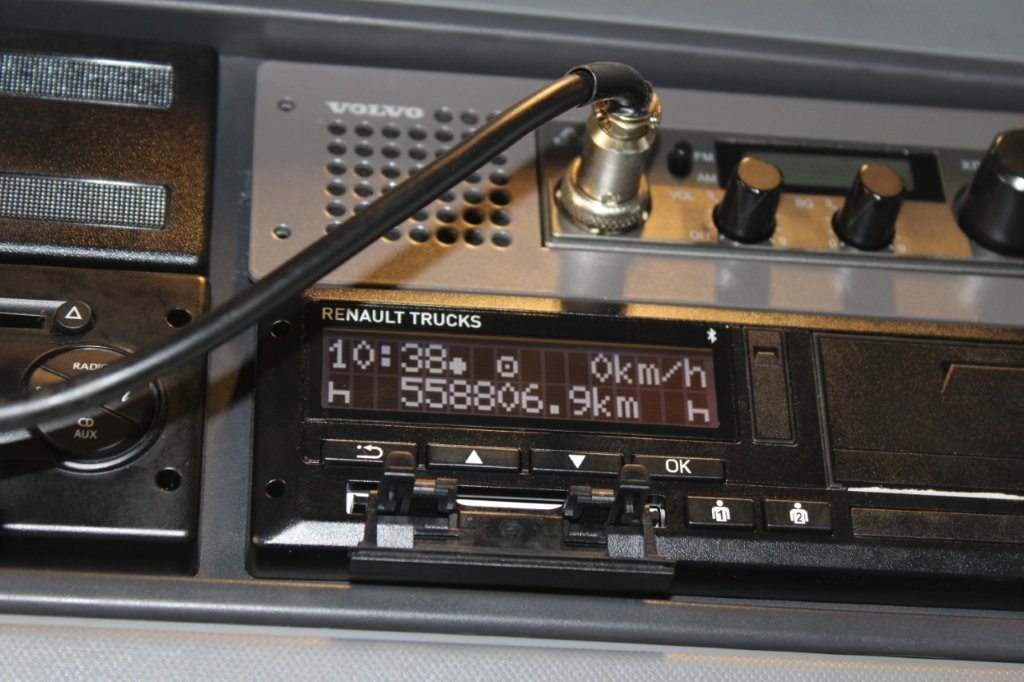 RENAULT T 440, NEZÁVISLÁ KLIMATIZACE