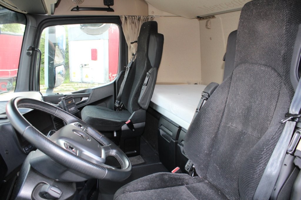 Mercedes-Benz Actros 2542 NAVIGACE + PANAV TVK 18 M (8,20m x 2,4