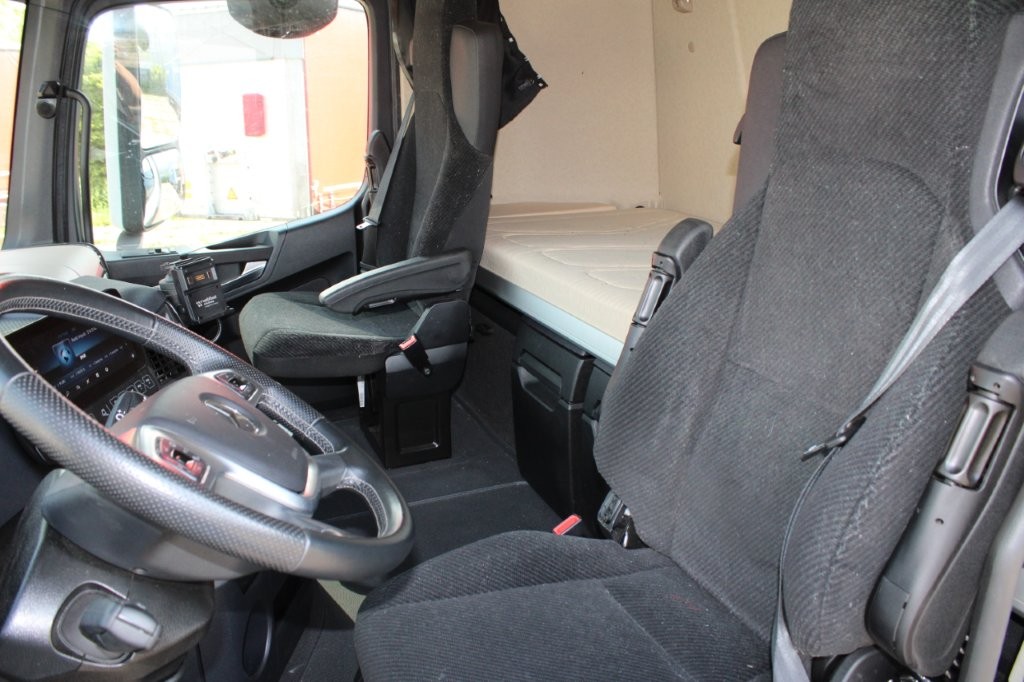 Mercedes-Benz Actros 2542 NAVIGACE + PANAV TVK 18 M (8,20m x 2,4