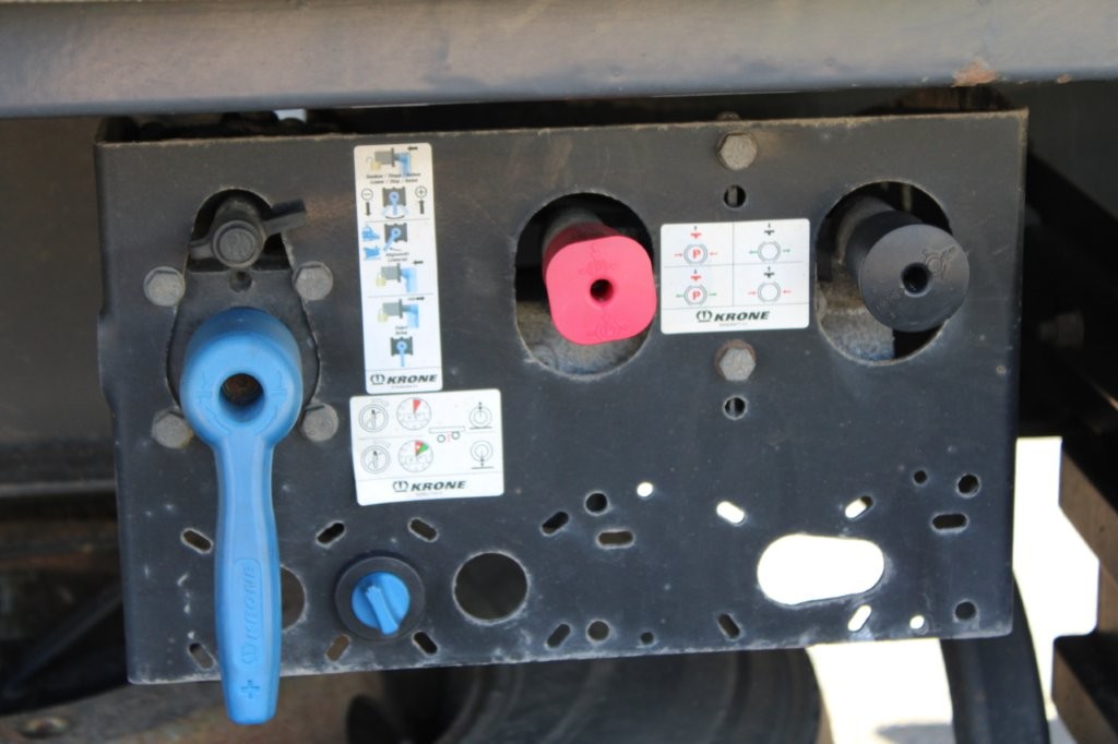 KRONE SD, ZVEDACÍ NÁPRAVA