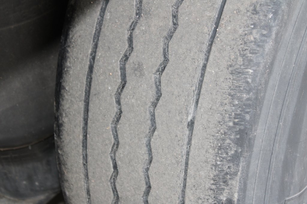 Schmitz Cargobull SCS 24/L - 13.62EB, ZVEDACÍ NÁPRAVA