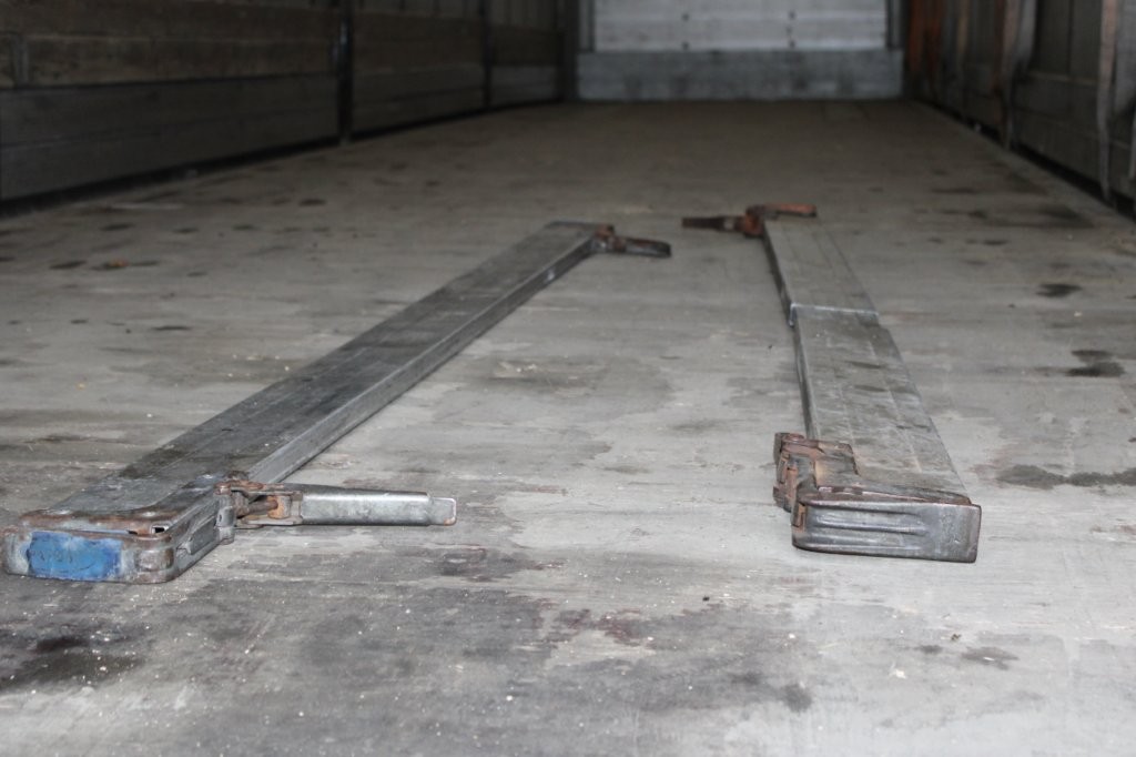 Schmitz Cargobull SCS 24/L - 13.62EB, ZVEDACÍ NÁPRAVA