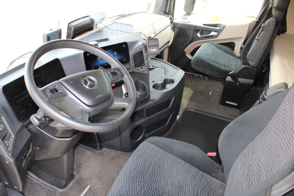Mercedes-Benz Actros 2542