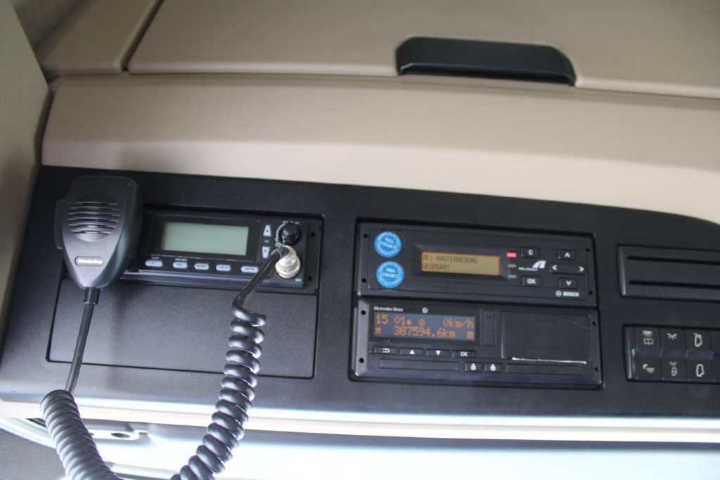 Mercedes-Benz Actros 2542